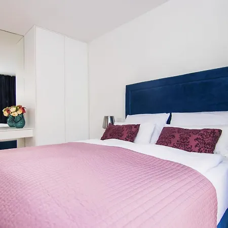 Marina Di Portapisana Luxury Private * Krk Town