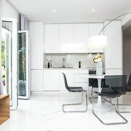 Marina Di Portapisana Luxury Private קרק