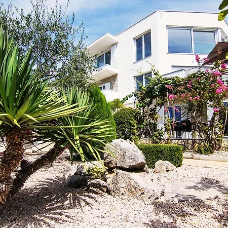 Marina Di Portapisana Luxury Private קרק