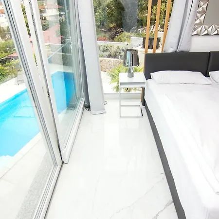 Marina Di Portapisana Luxury Private דירה *