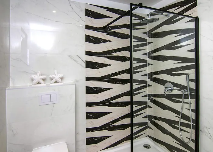 Marina Di Portapisana Luxury Private * Krk Town