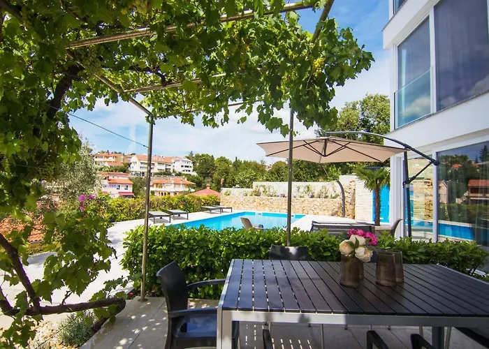 Marina Di Portapisana Luxury Private Lejlighed Krk Town