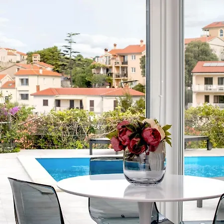 Marina Di Portapisana Luxury Private Krk Town